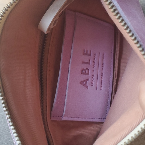 Able Local + Global wristlet - Picture 3 of 6